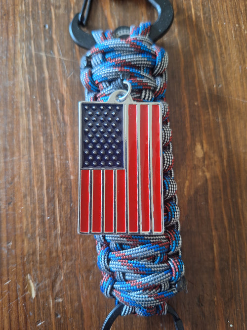 250 USA 🇺🇸 paracord Keychain
