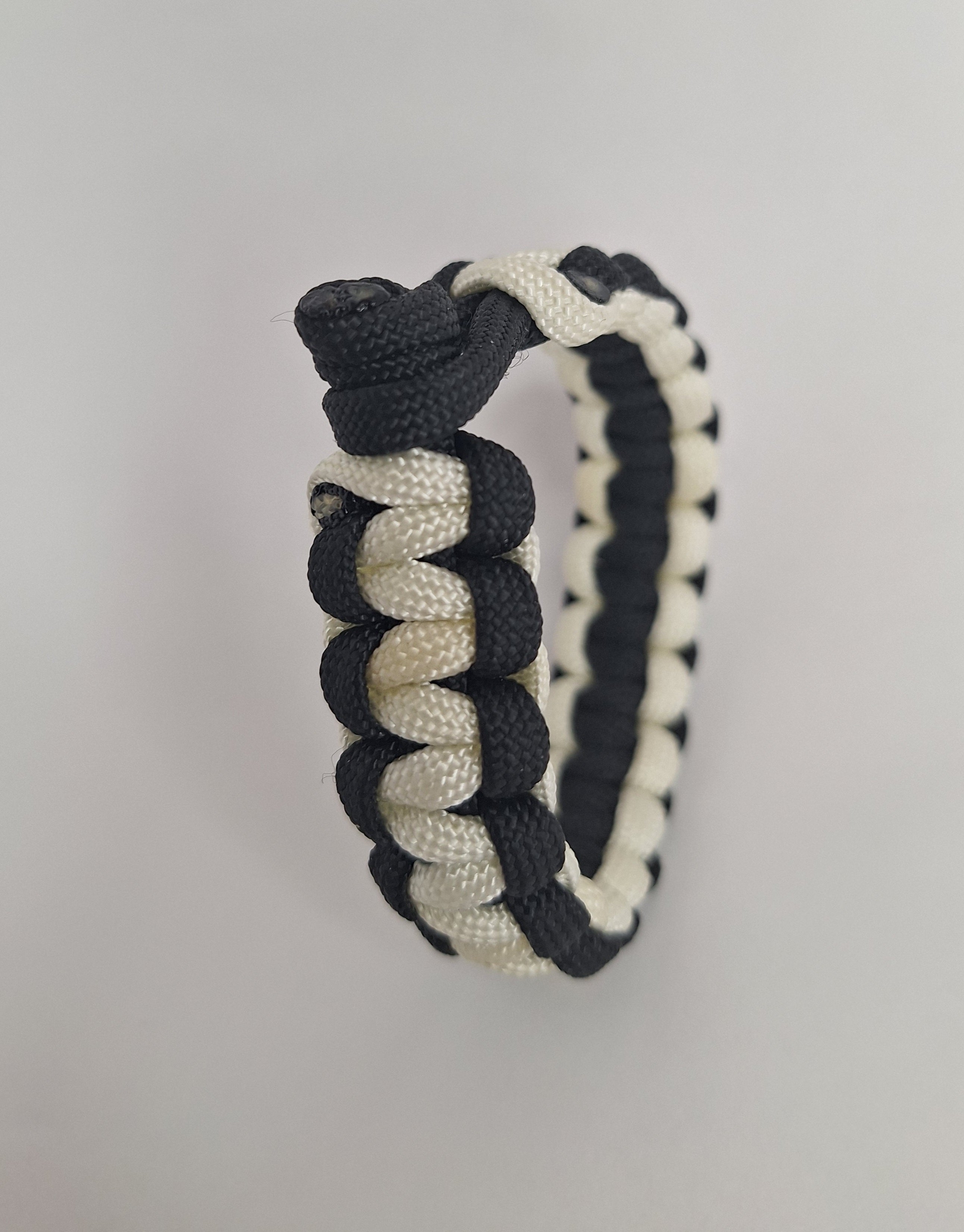 Black and white paracord bracelet