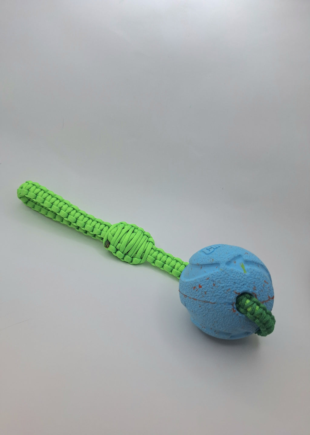 Paracord dog tug
