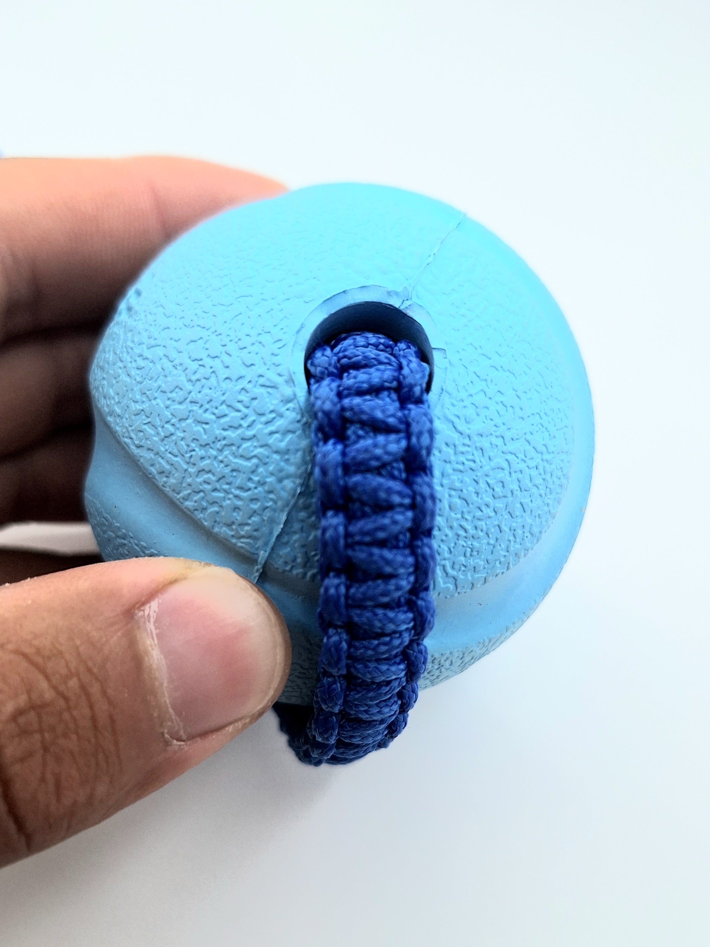 Paracord dog tug