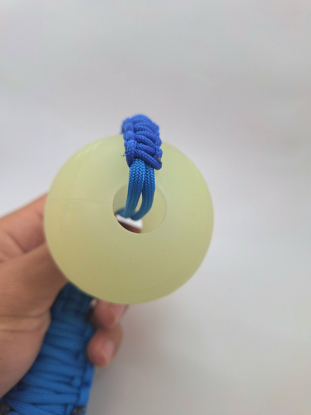 Paracord dog tug