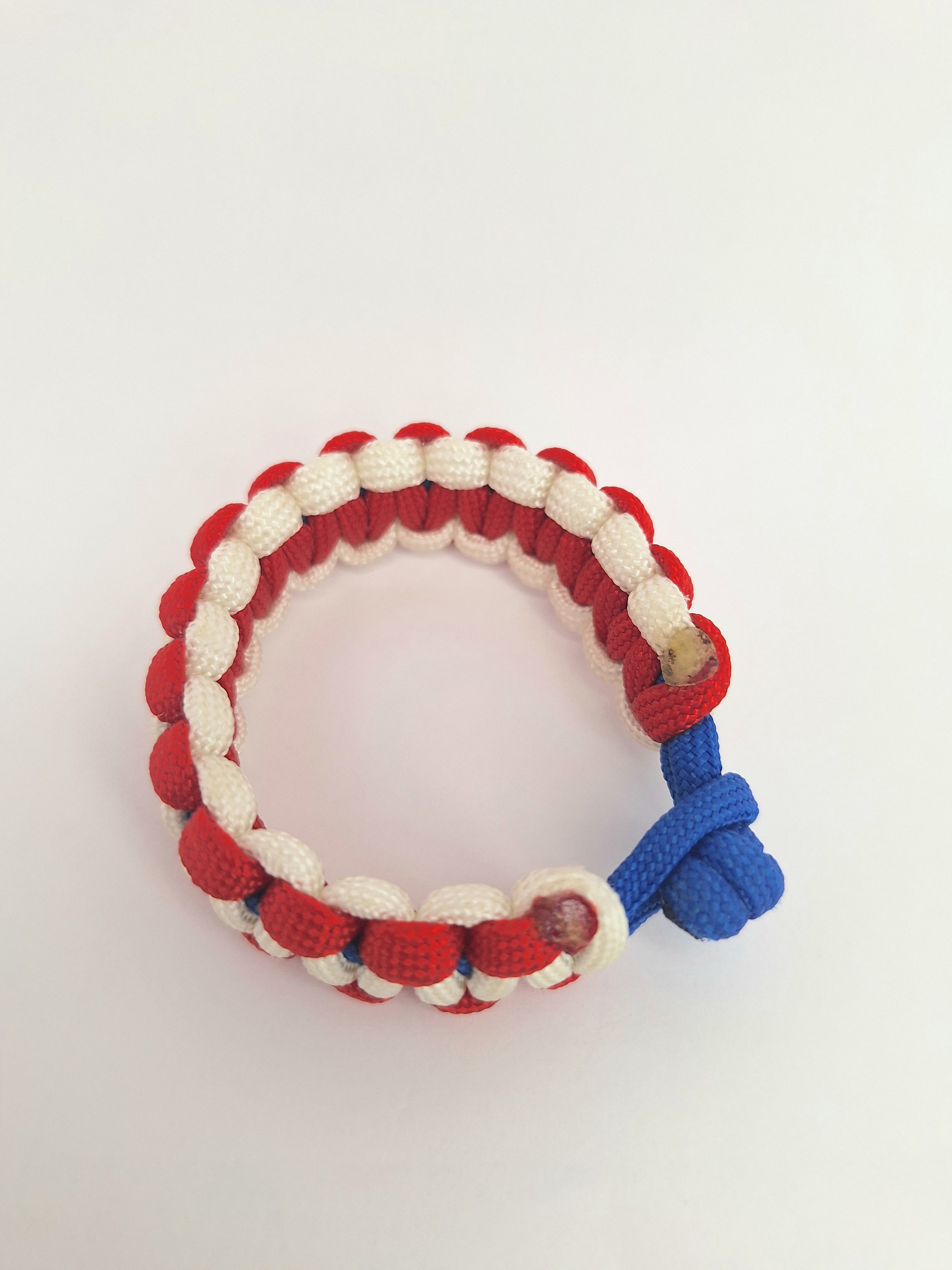 Red/white paracord bracelet