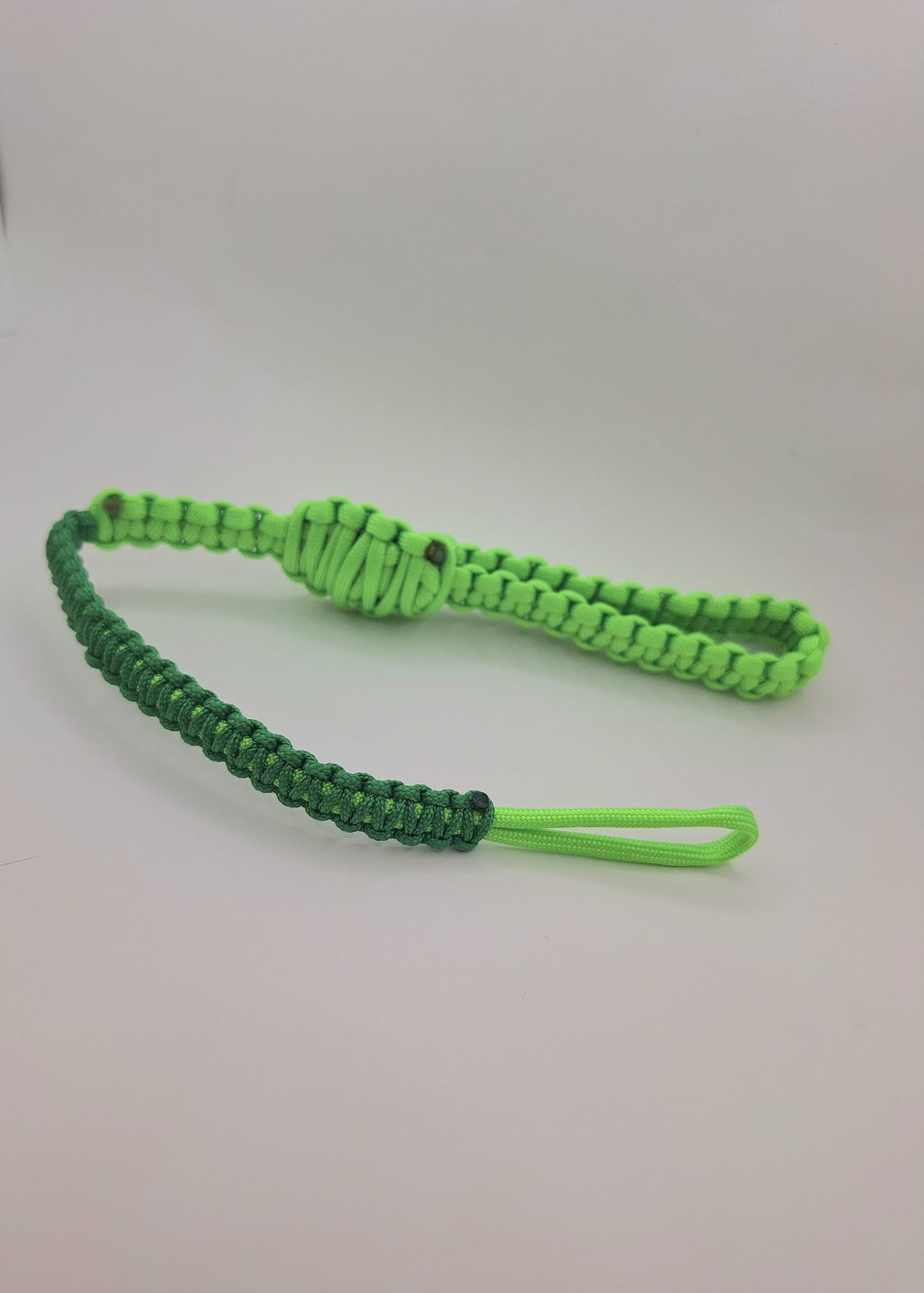 Paracord dog tug