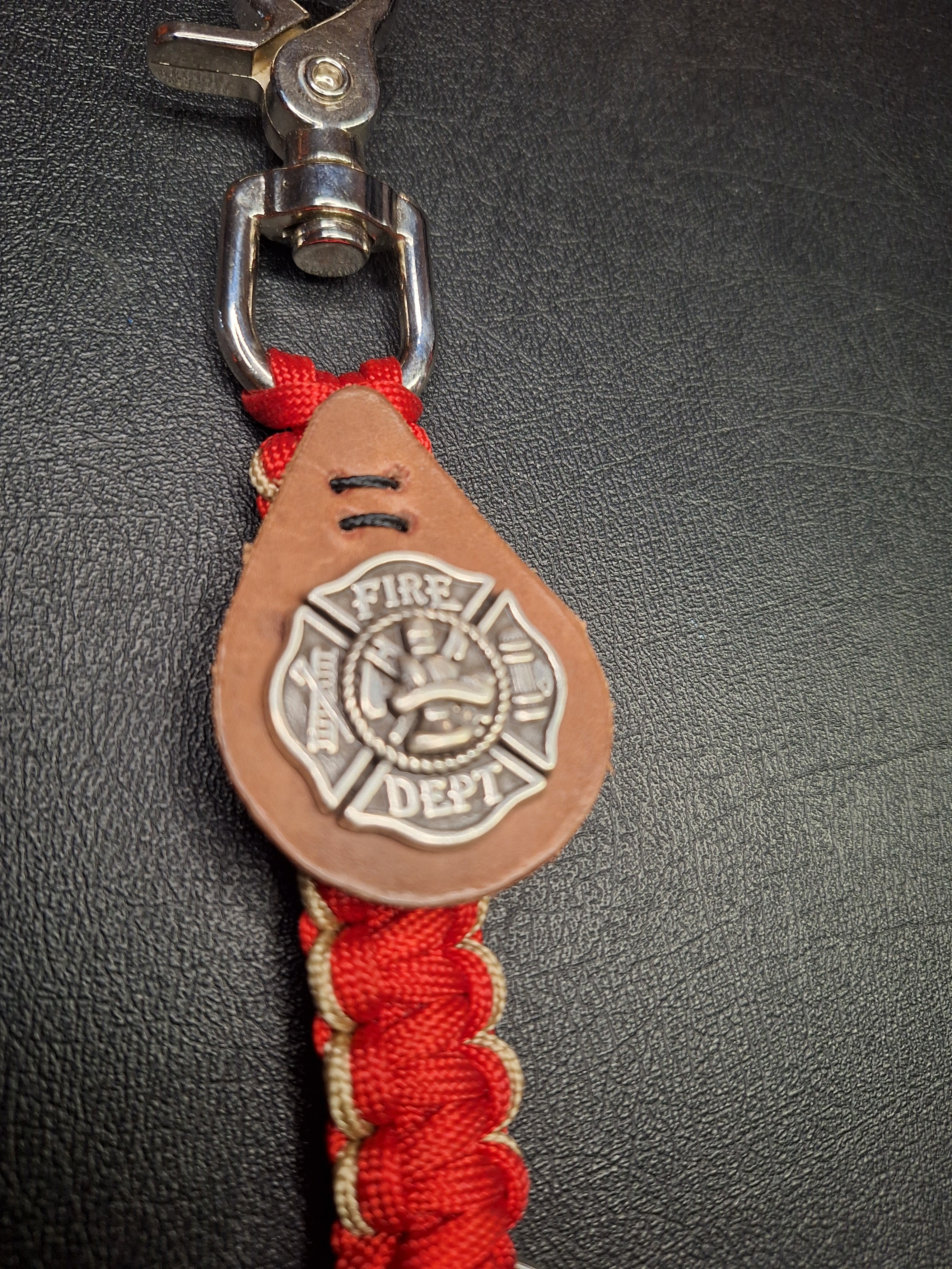 Firemen paracord Keychain