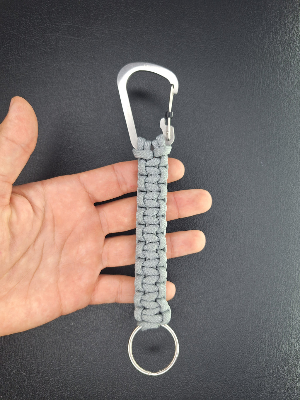Light Grey paracord Keychain