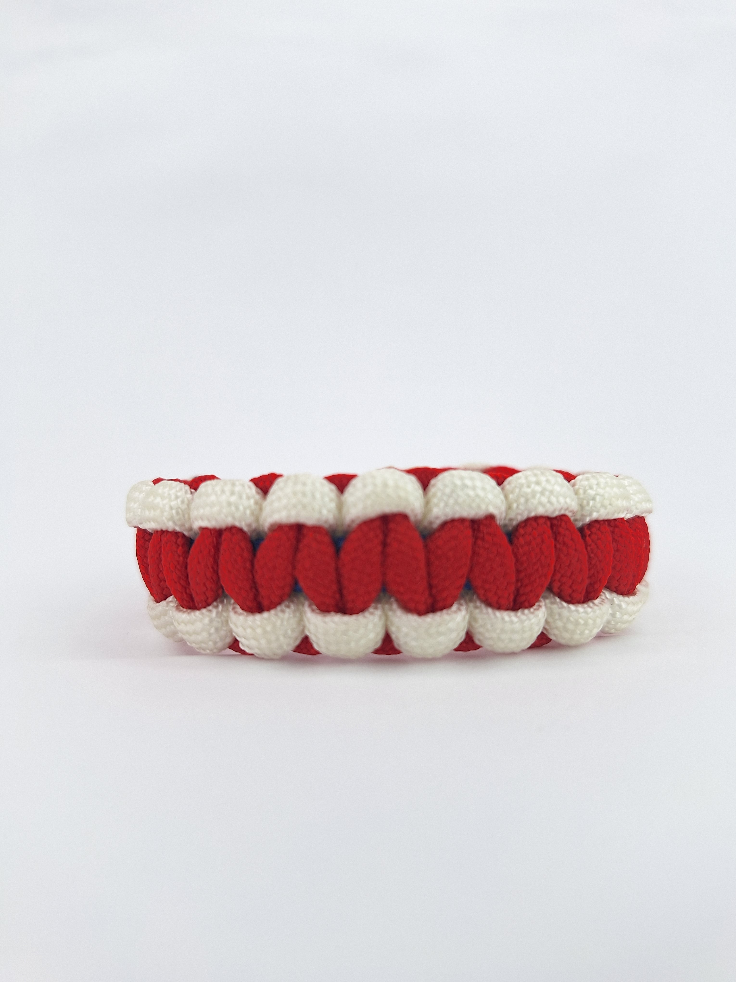 Red/white paracord bracelet