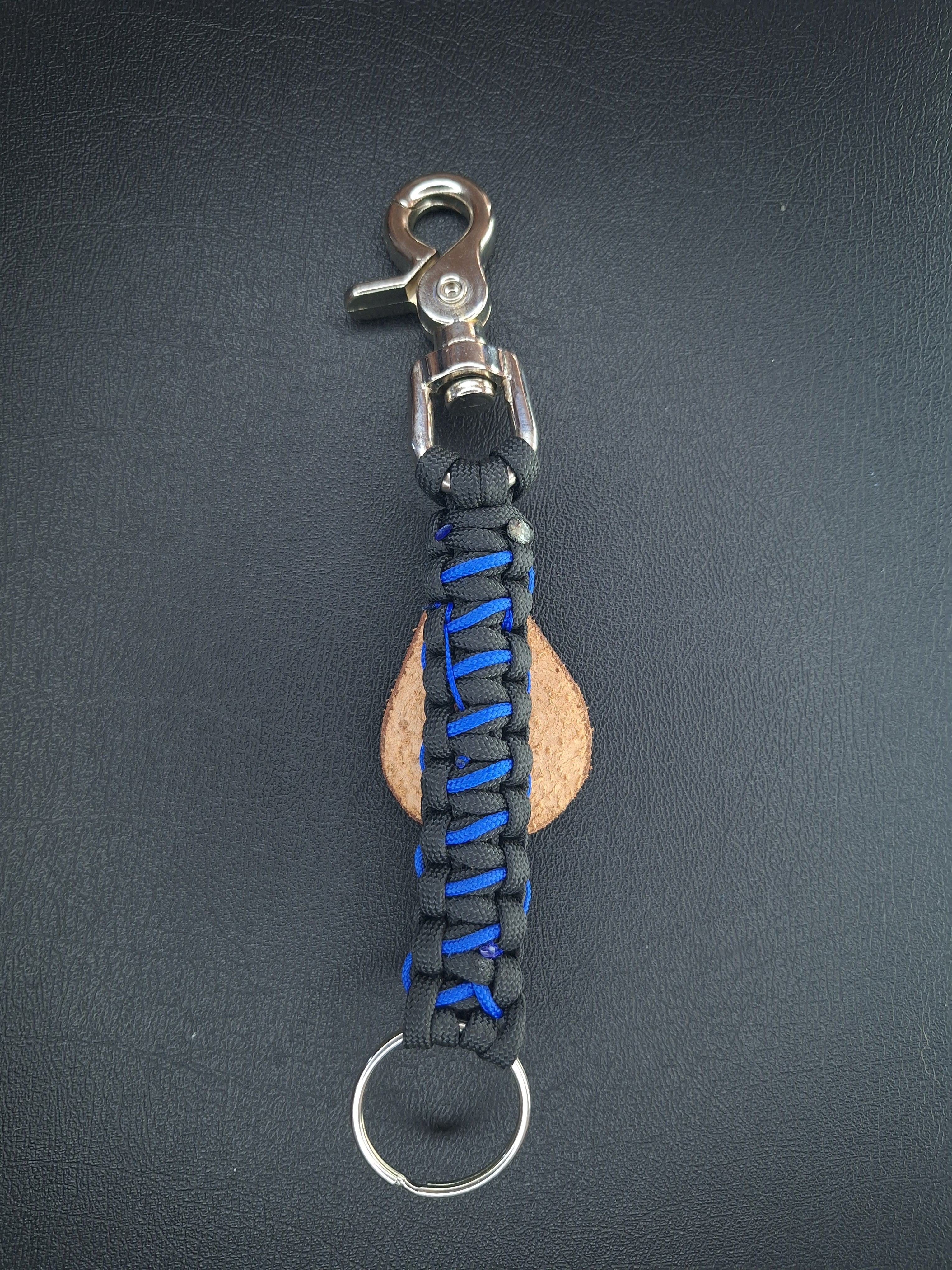 police paracord keychain with police concho