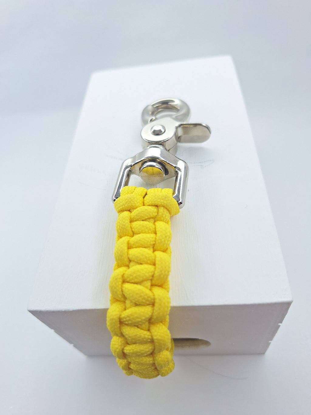 Banana yellow paracord dog leash
