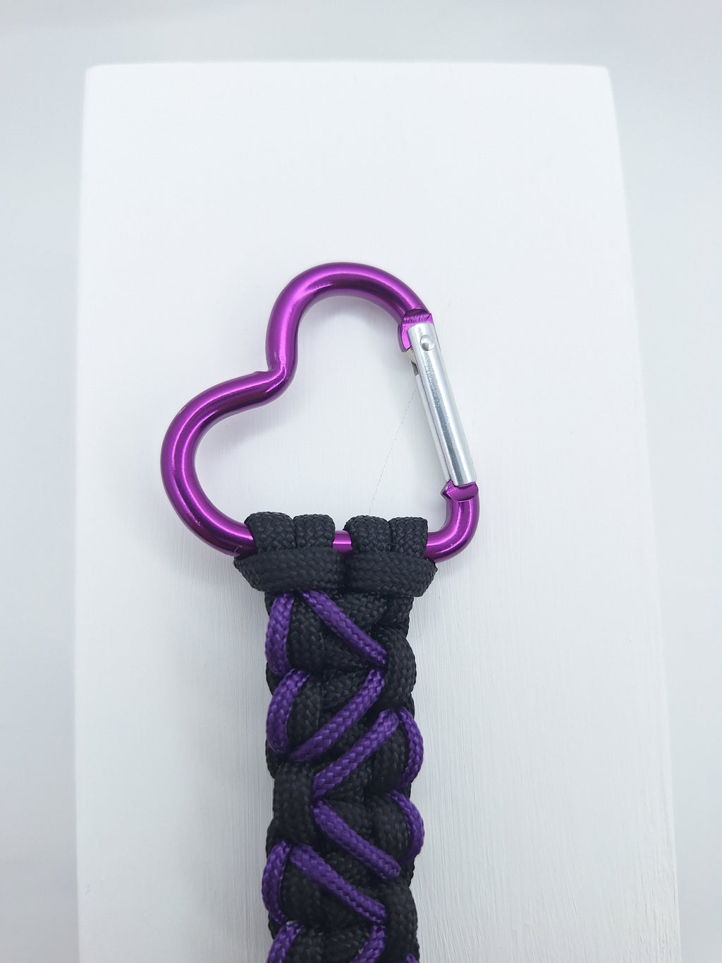 Black paracord Keychain with purple hearts