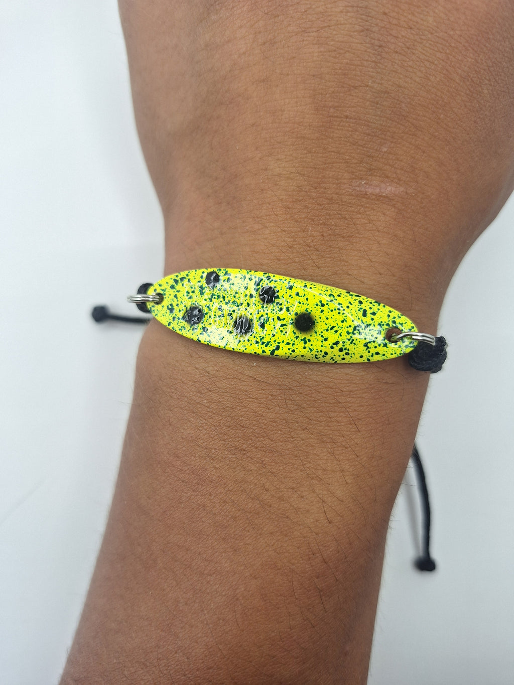 Fishing lure bracelet
