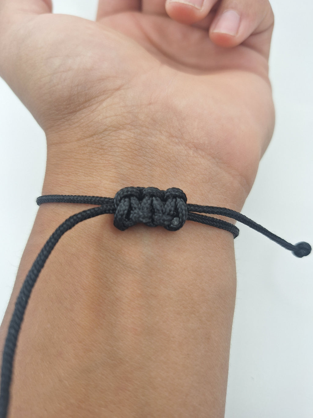 Fishing lure bracelet