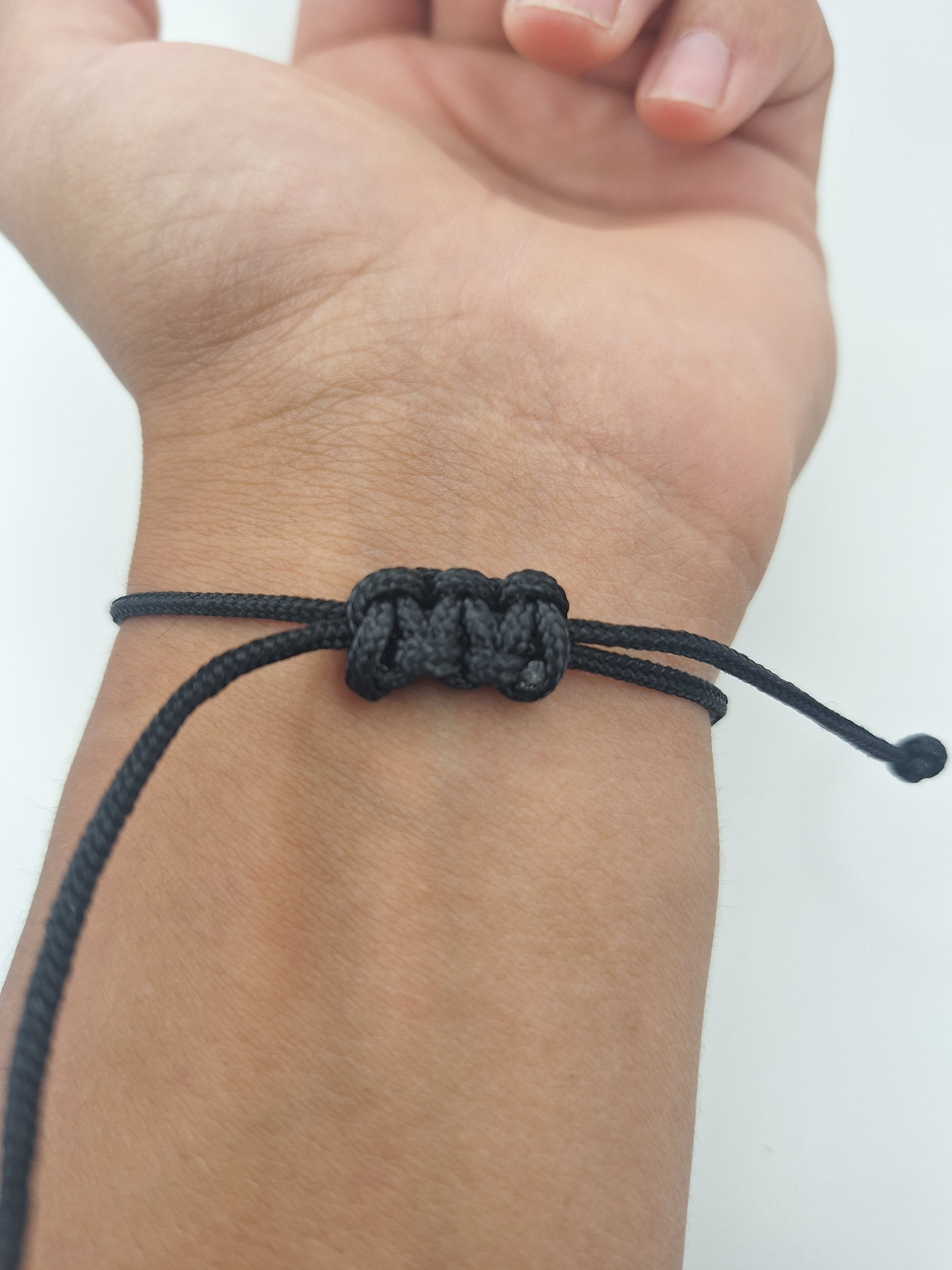 Fishing lure bracelet